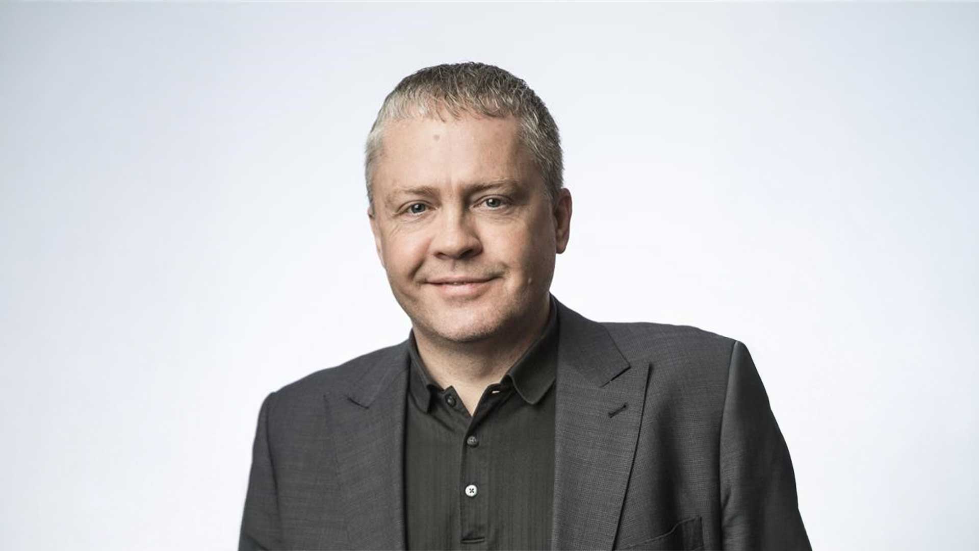 Stacy Schmidt headshot