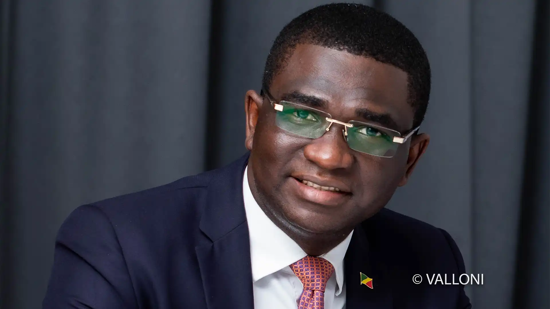 Monsieur Ebouilli Dupond headshot