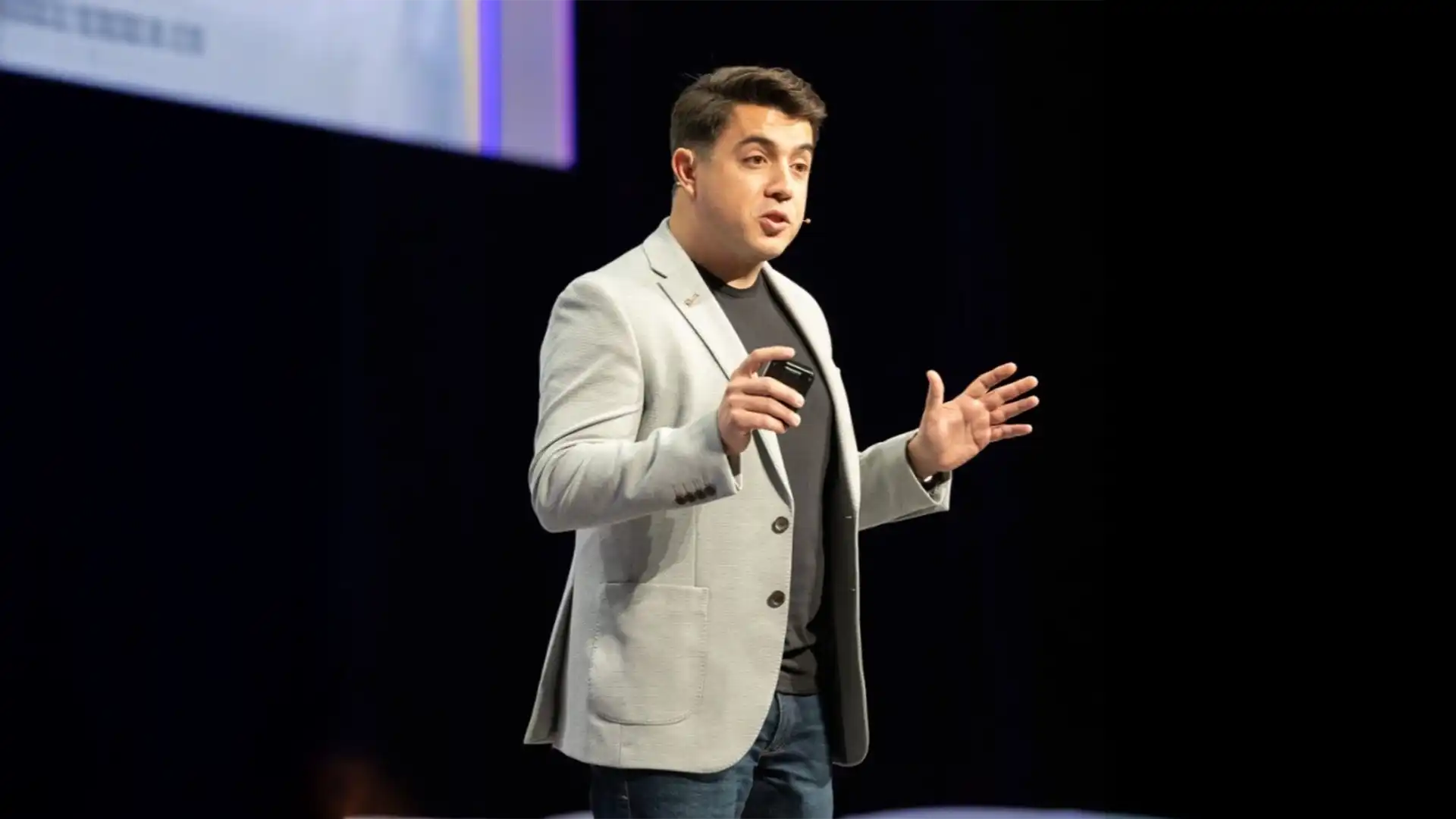 Ernes Dajko headshot